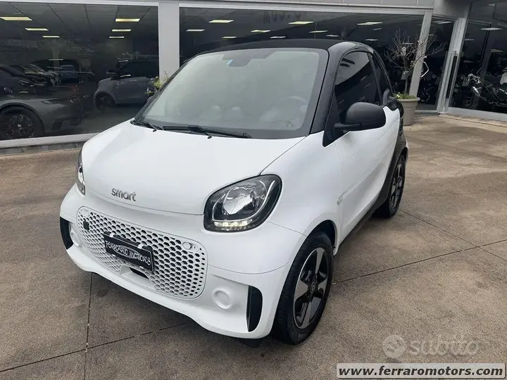 Smart Fortwo 2021 photo 2