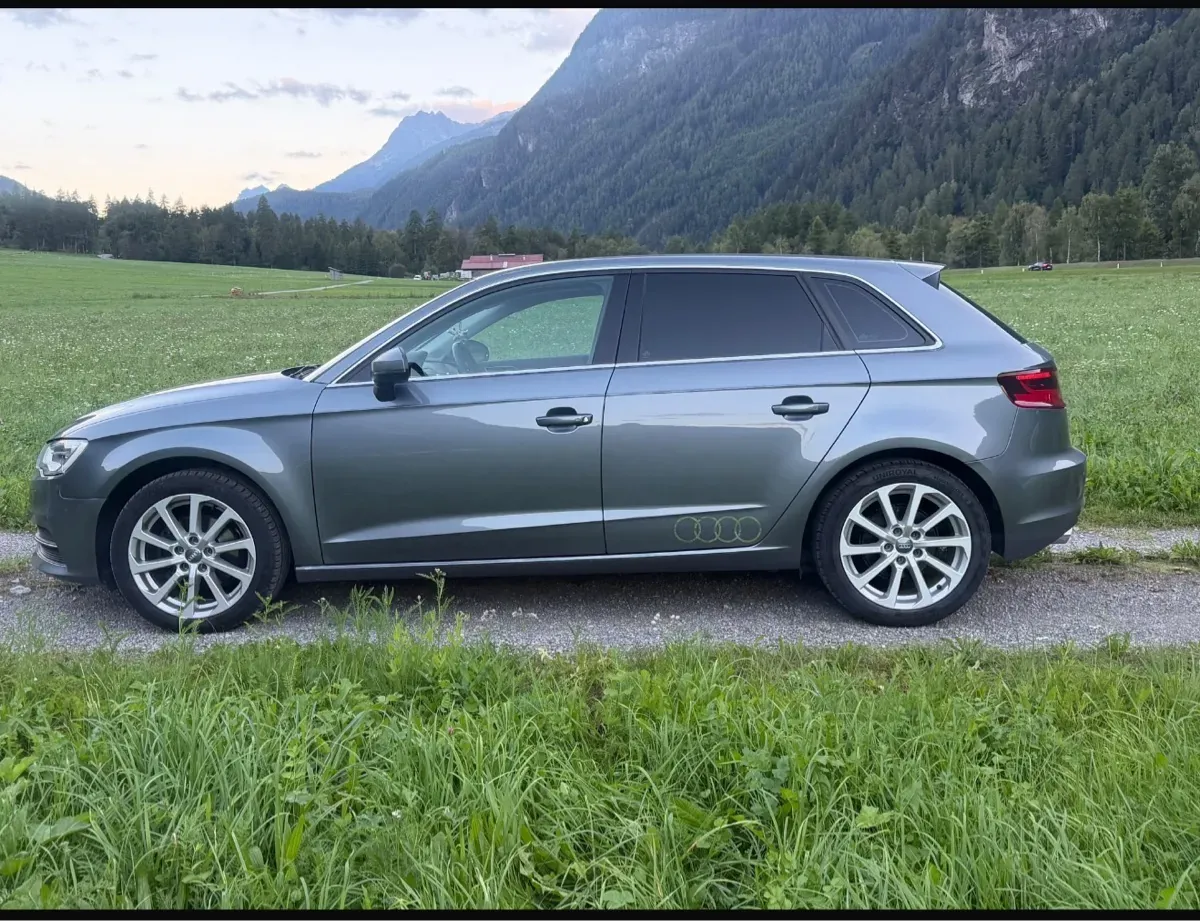 Audi A3 2015 photo 3
