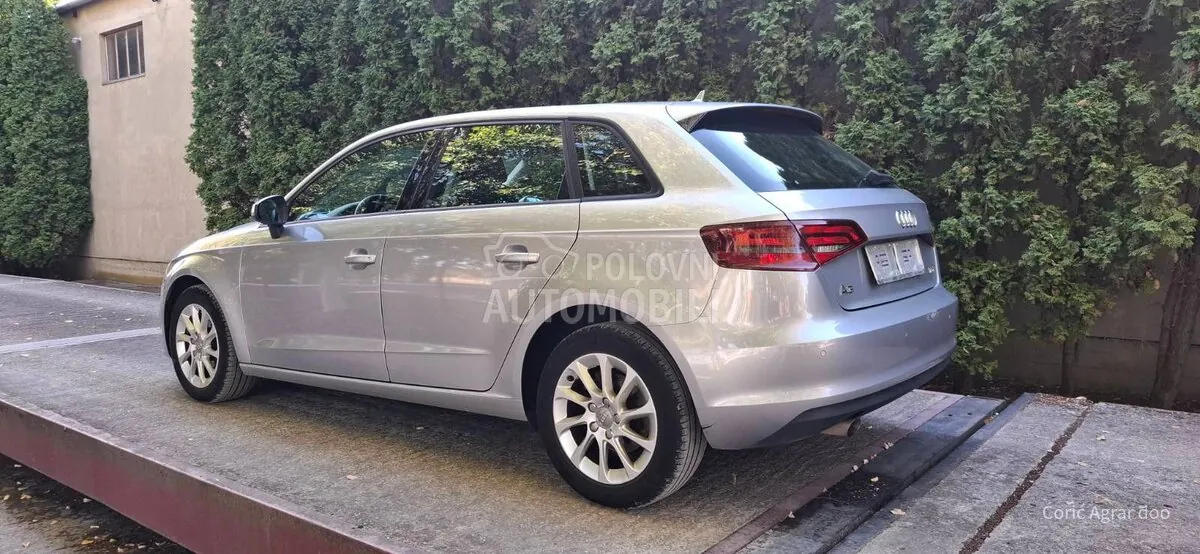 Audi A3 2015 photo 3