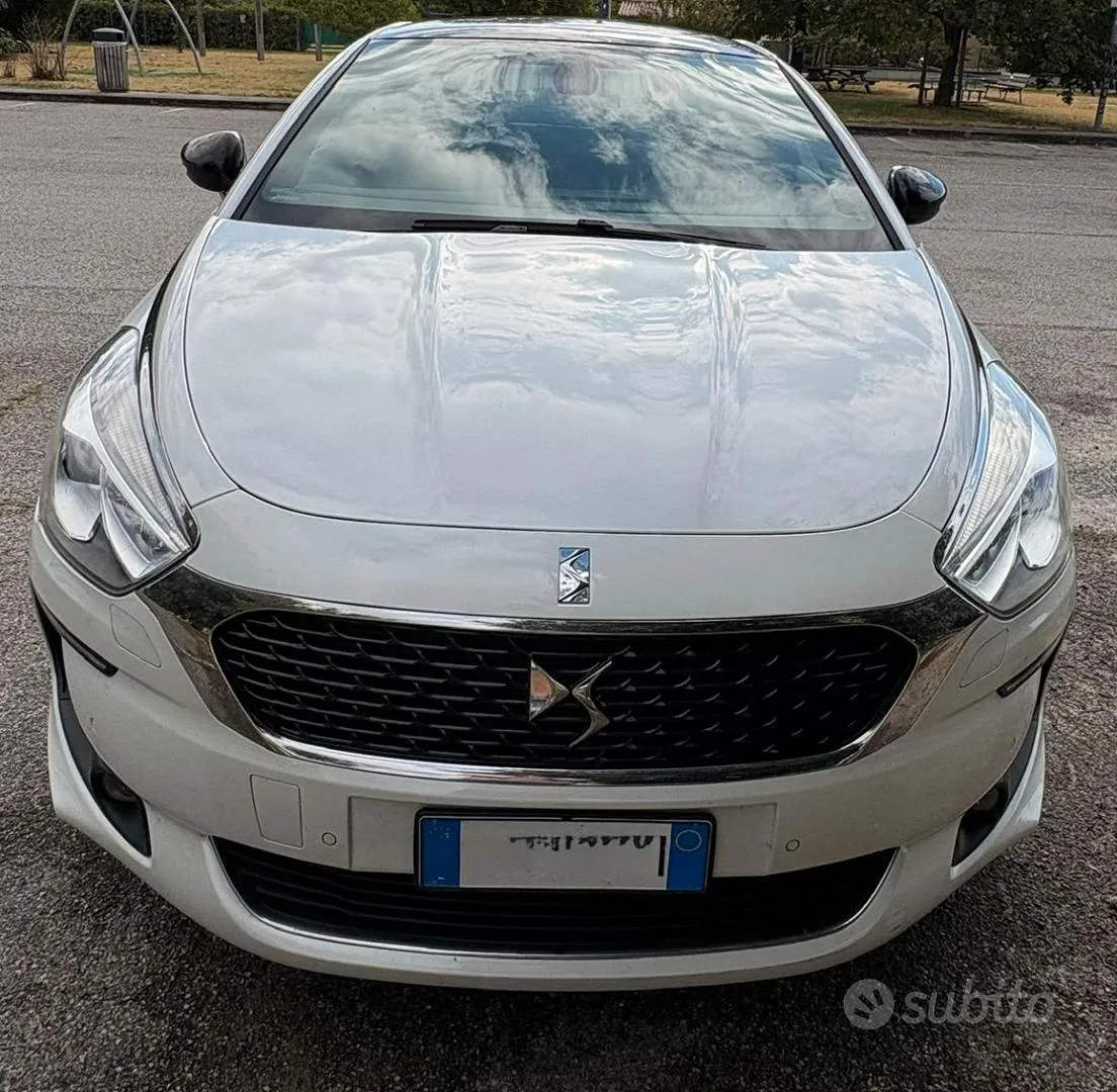 DS Automobiles Ds 5 2016 photo 3