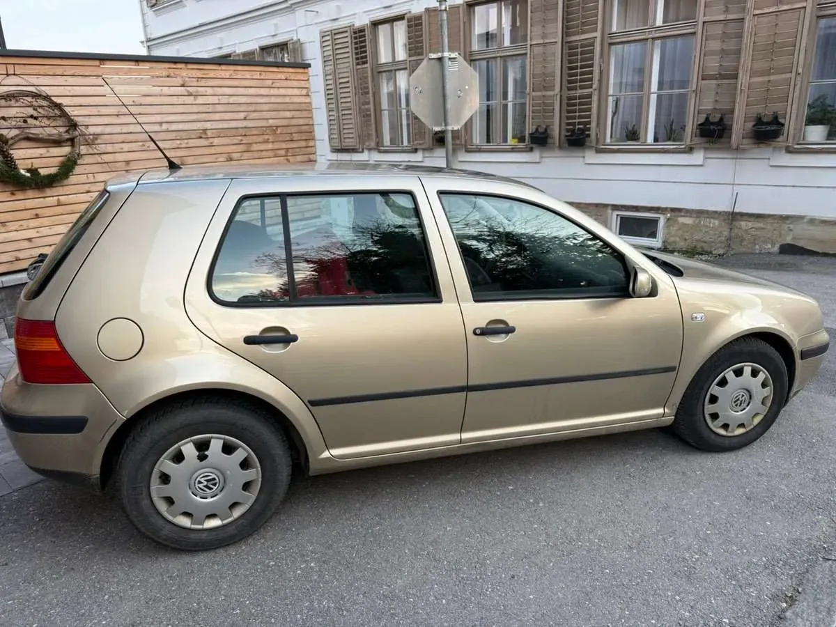 Volkswagen Golf 2001 photo 3