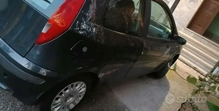 Fiat Punto 2001 photo 3