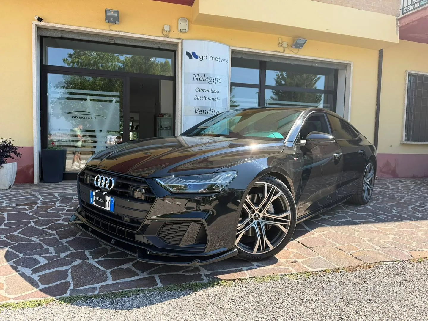 Audi A7 2021 photo 2