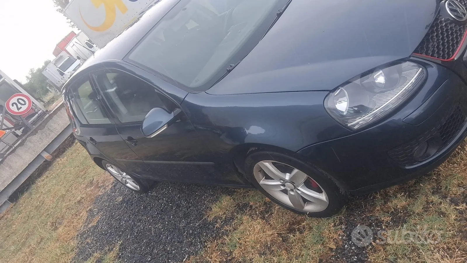 Volkswagen Golf 2005 photo 2