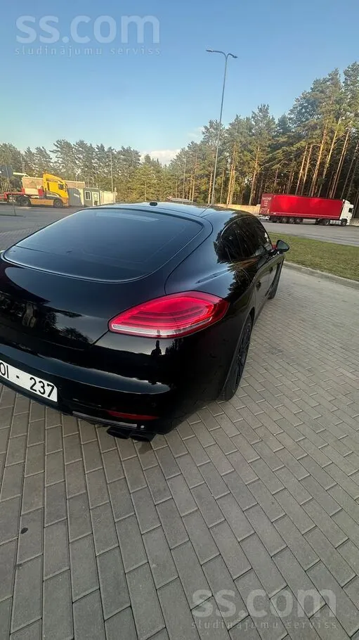 Porsche Panamera 2016 photo 5