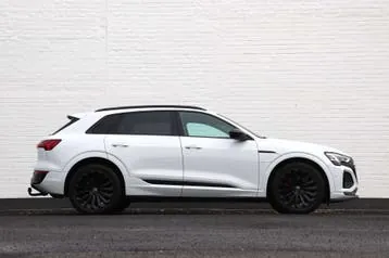 Audi Q8 E-Tron 2023 photo 3