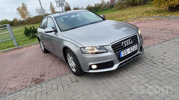 Audi A4 2011 photo 3