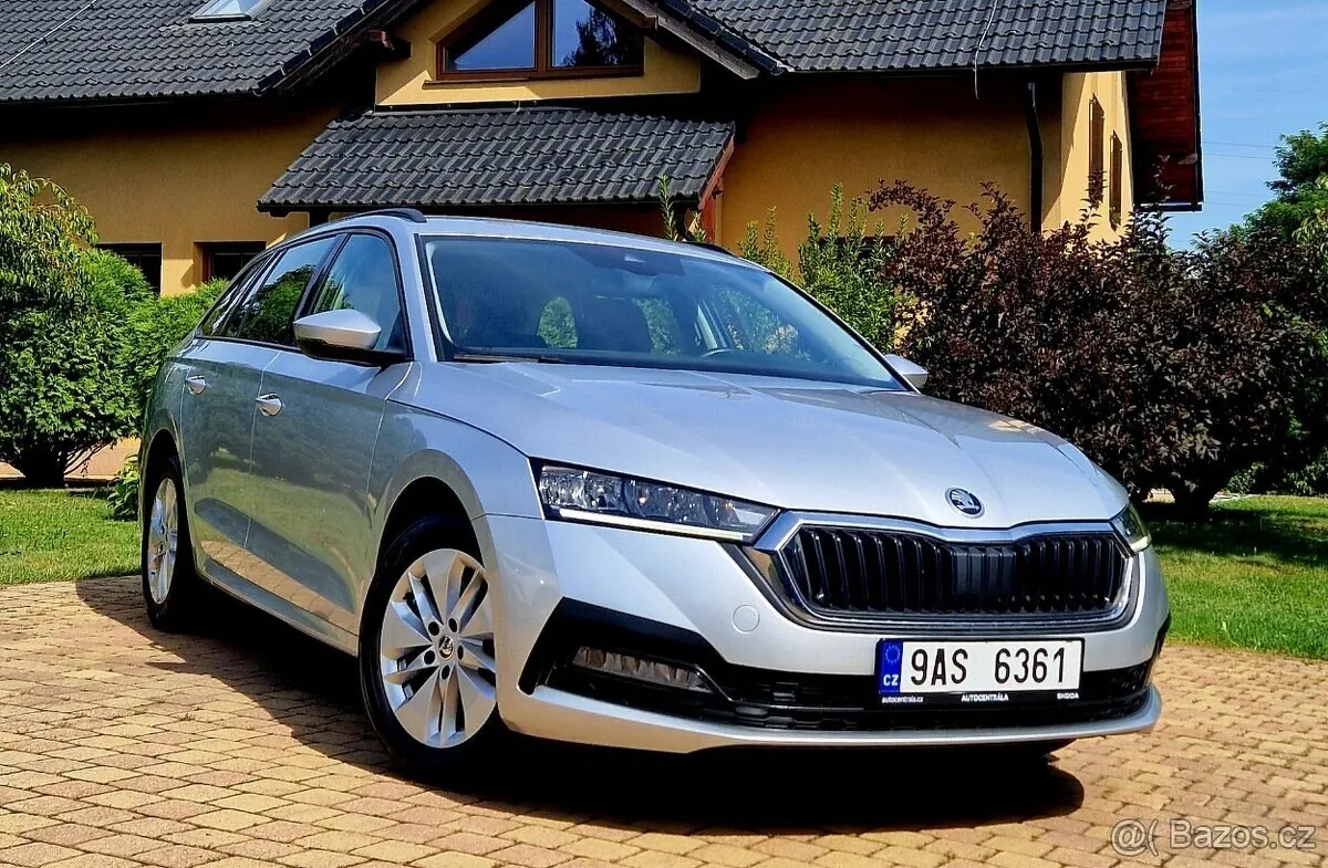 Skoda Octavia Combi 2023 photo 4