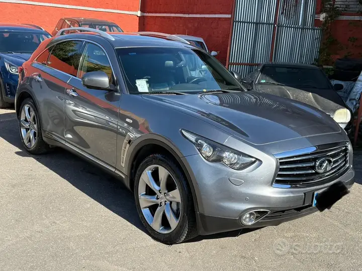 Infiniti Qx70