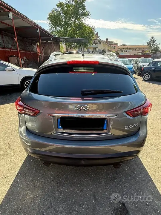 Infiniti Qx70 2016 photo 3
