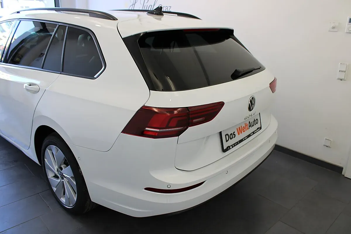 Volkswagen Golf 2026 photo 3
