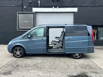 Mercedes-Benz Viano 2007 photo 2
