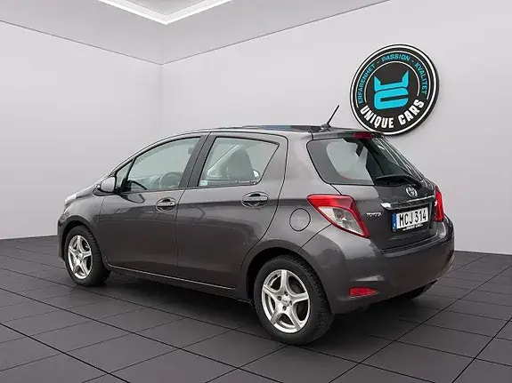 Toyota Yaris 2011 photo 5