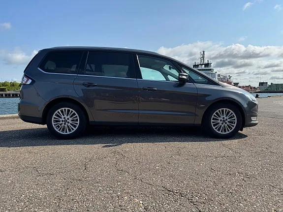 Ford Galaxy 2017 photo 4