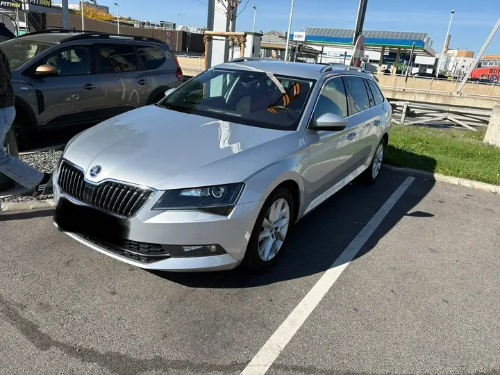 Skoda Superb 2017 photo 3