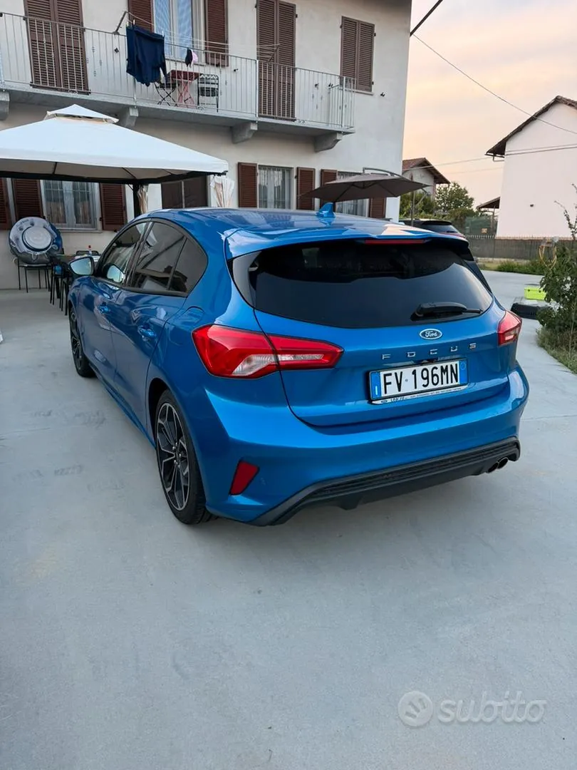Ford Focus 2019 photo 2