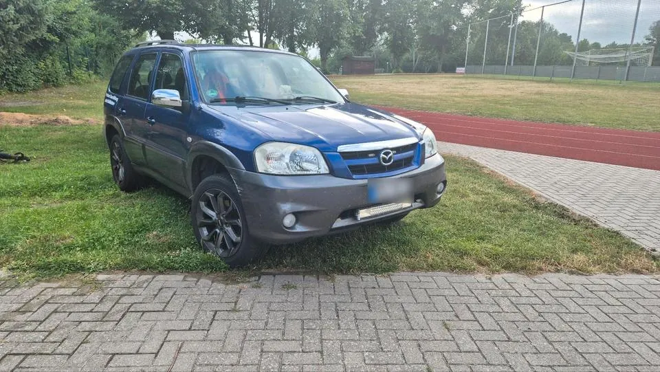Mazda Tribute