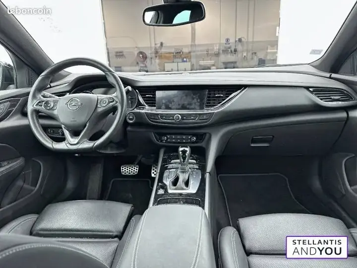 Opel Insignia 2022 photo 2