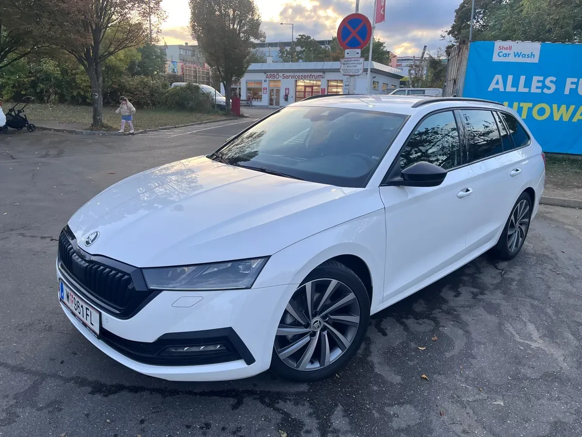 Skoda Octavia 2021 photo 3