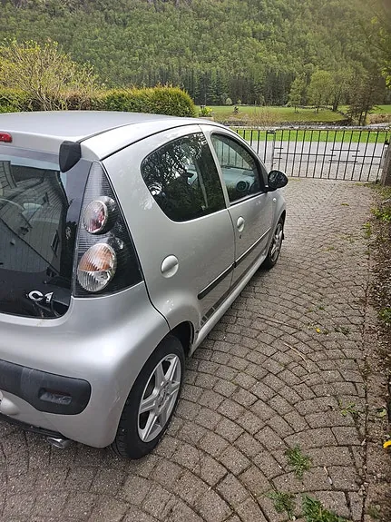 Citroen C1 2010 photo 4