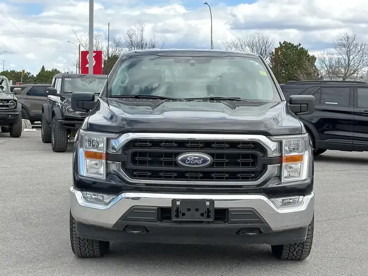 Ford F-150 2022 photo 2
