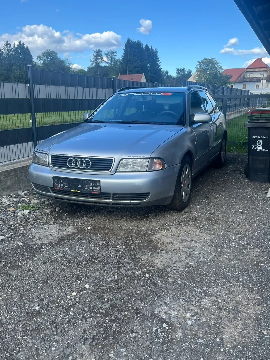 Audi A4 1998 photo 2