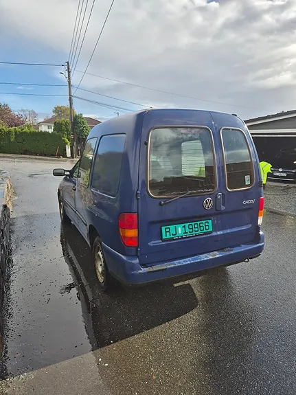 Volkswagen Caddy 2002 photo 2