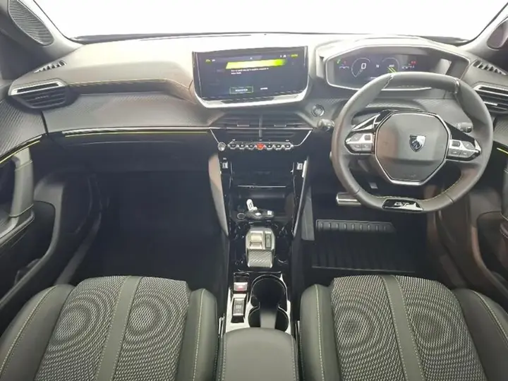 Peugeot 2008 2026 photo 3