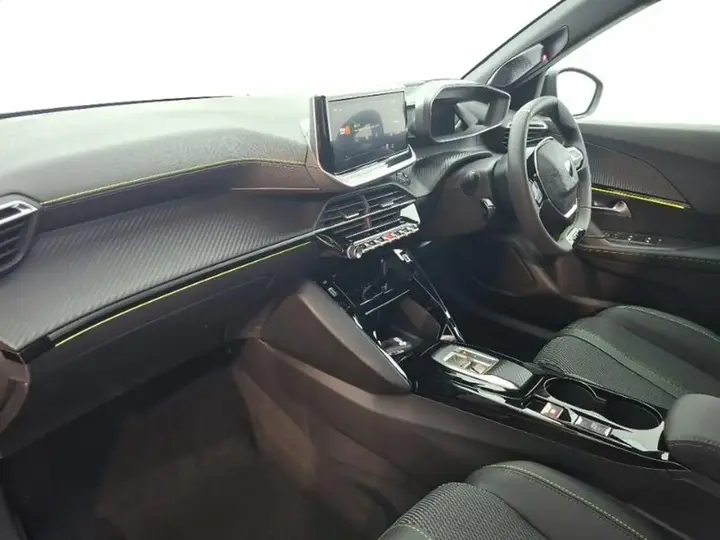 Peugeot 2008 2026 photo 5