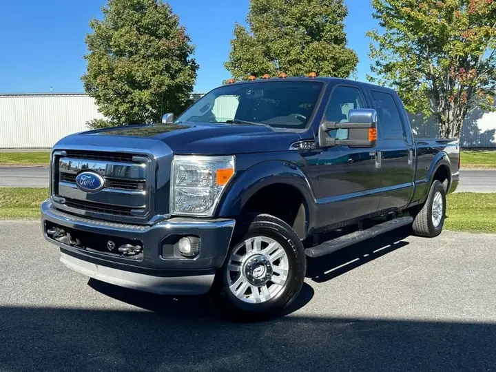 Ford Super Duty F-250 2011 photo 2