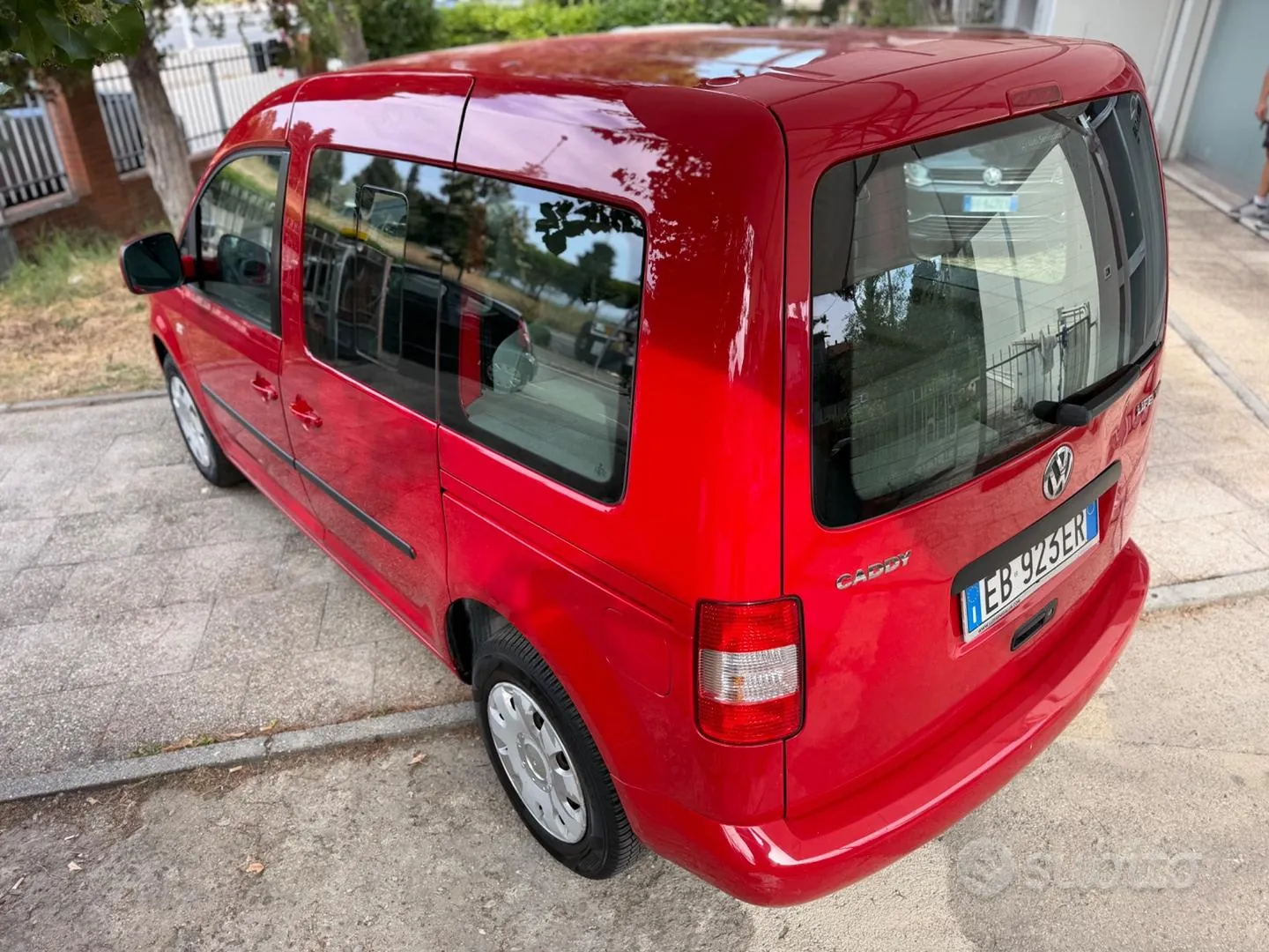 Volkswagen Caddy 2010 photo 4