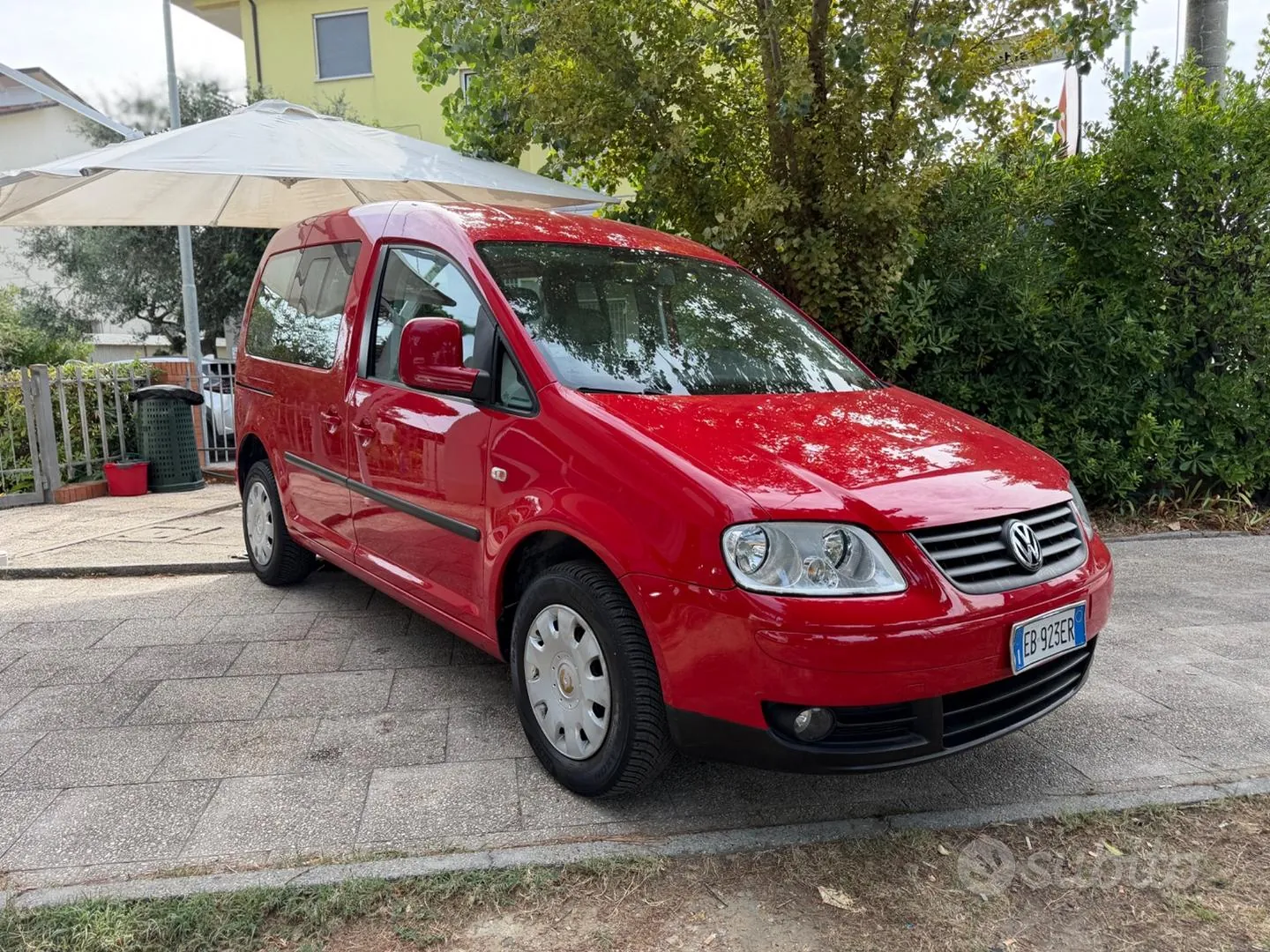 Volkswagen Caddy 2010 photo 2