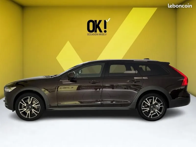 Volvo V90 Cross Country 2018 photo 2