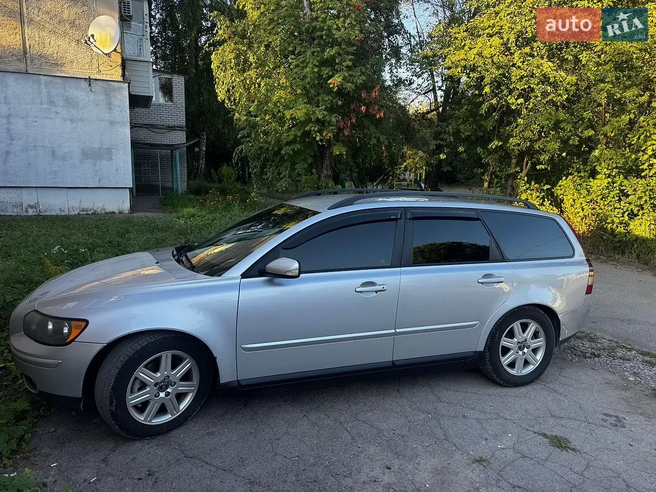 Volvo V50 2004 photo 2