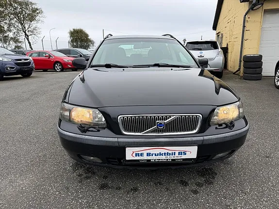 Volvo V70 2002 photo 2