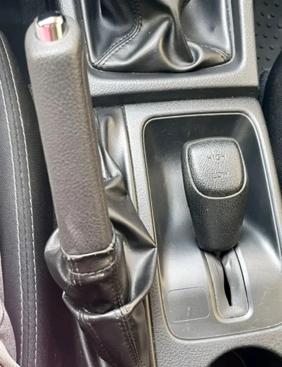 Subaru Xv 2015 photo 3