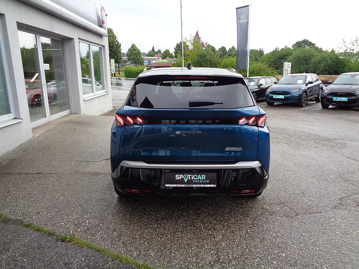 Peugeot 5008 2025 photo 3