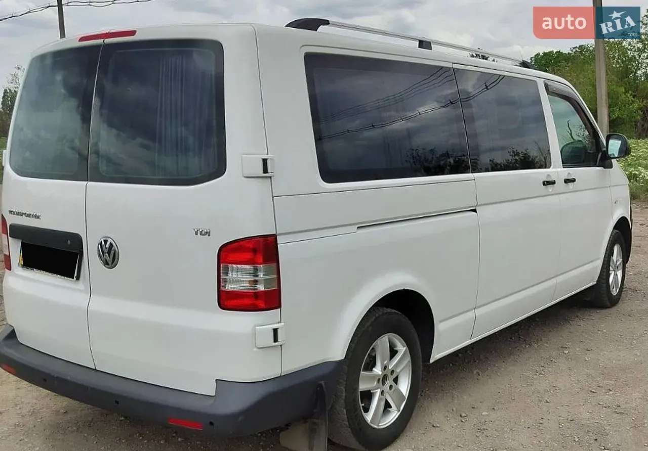 Volkswagen Transporter 2011 photo 2
