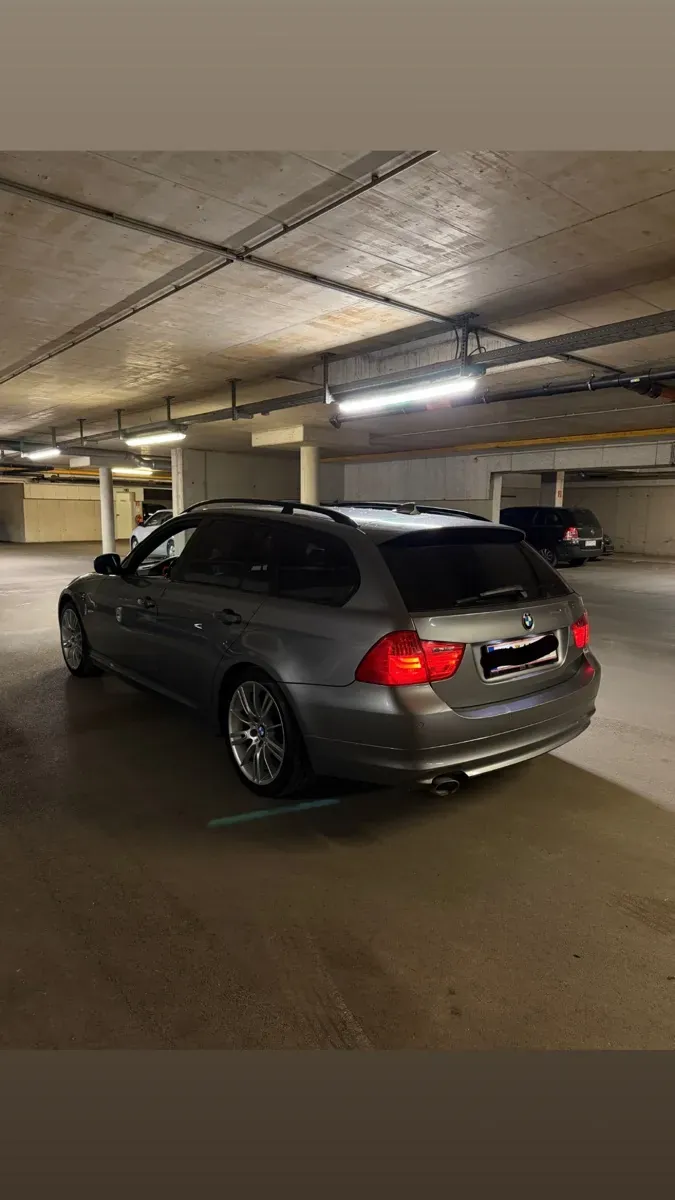 BMW 3 Series 2008 photo 2