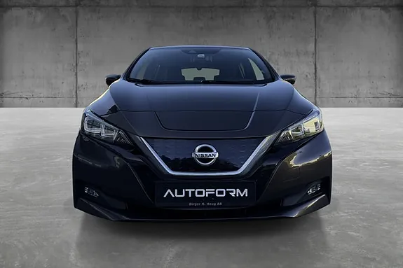 Nissan Leaf 2021 photo 2