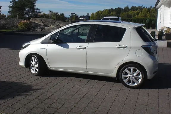 Toyota Yaris 2014 photo 5