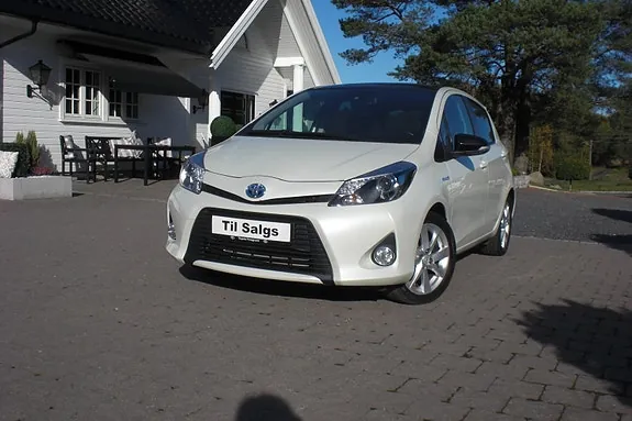 Toyota Yaris 2014 photo 3