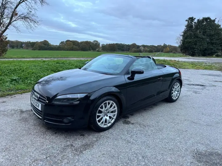 Audi Tt 2010 photo 4