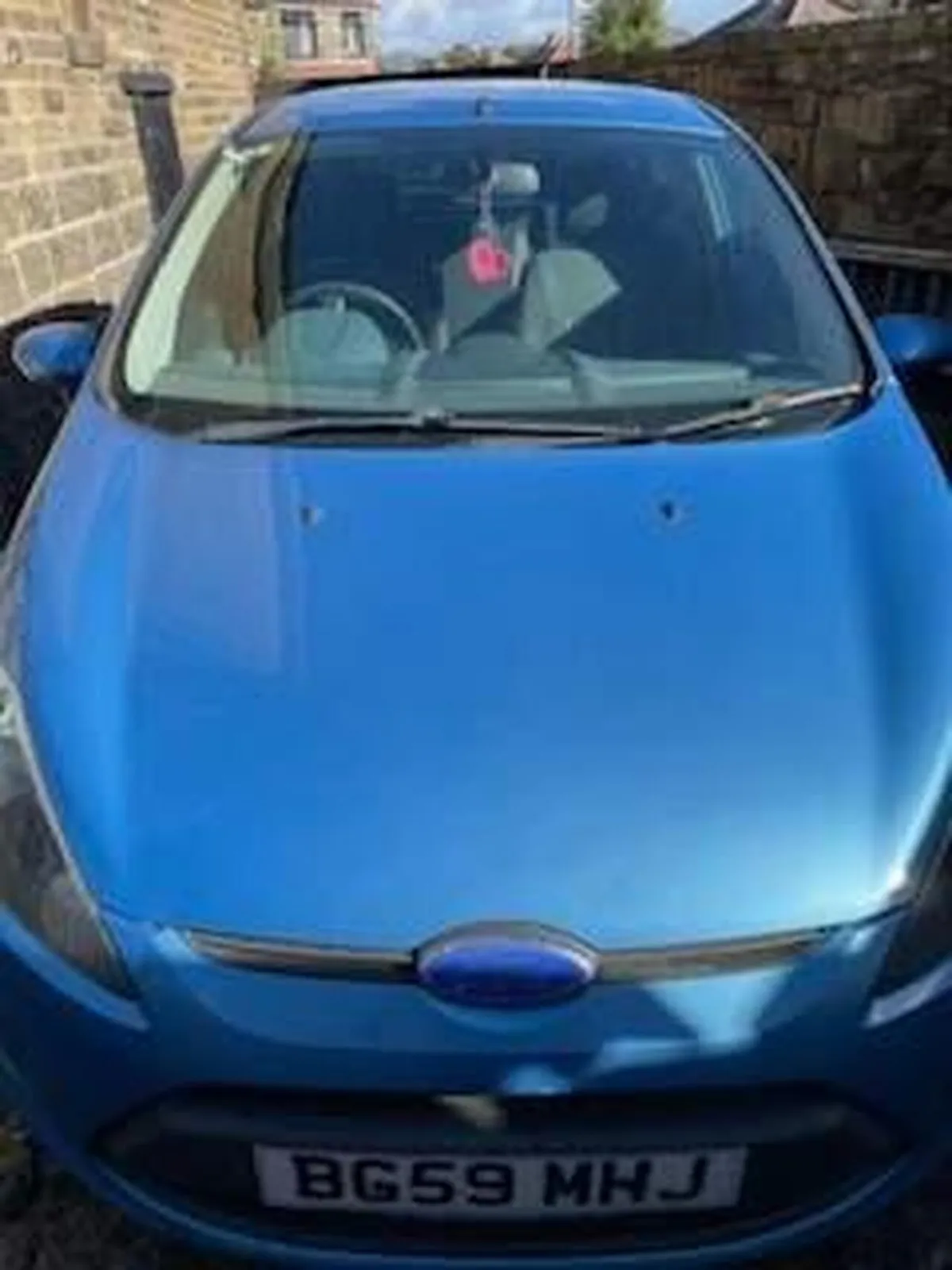 Ford Fiesta 2010 photo 2
