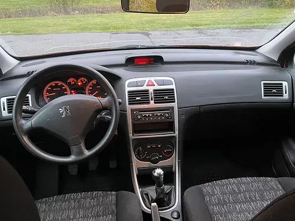 Peugeot 307 2002 photo 2