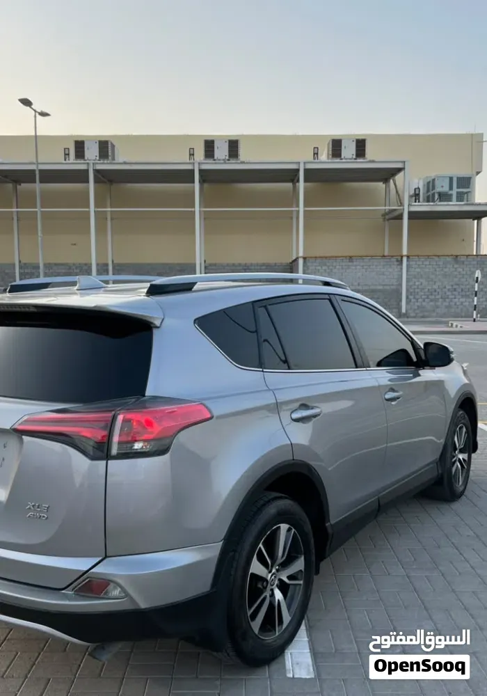 Toyota Rav 4 2018 photo 2