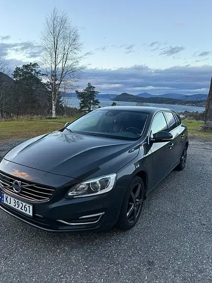 Volvo V60 2014 photo 2