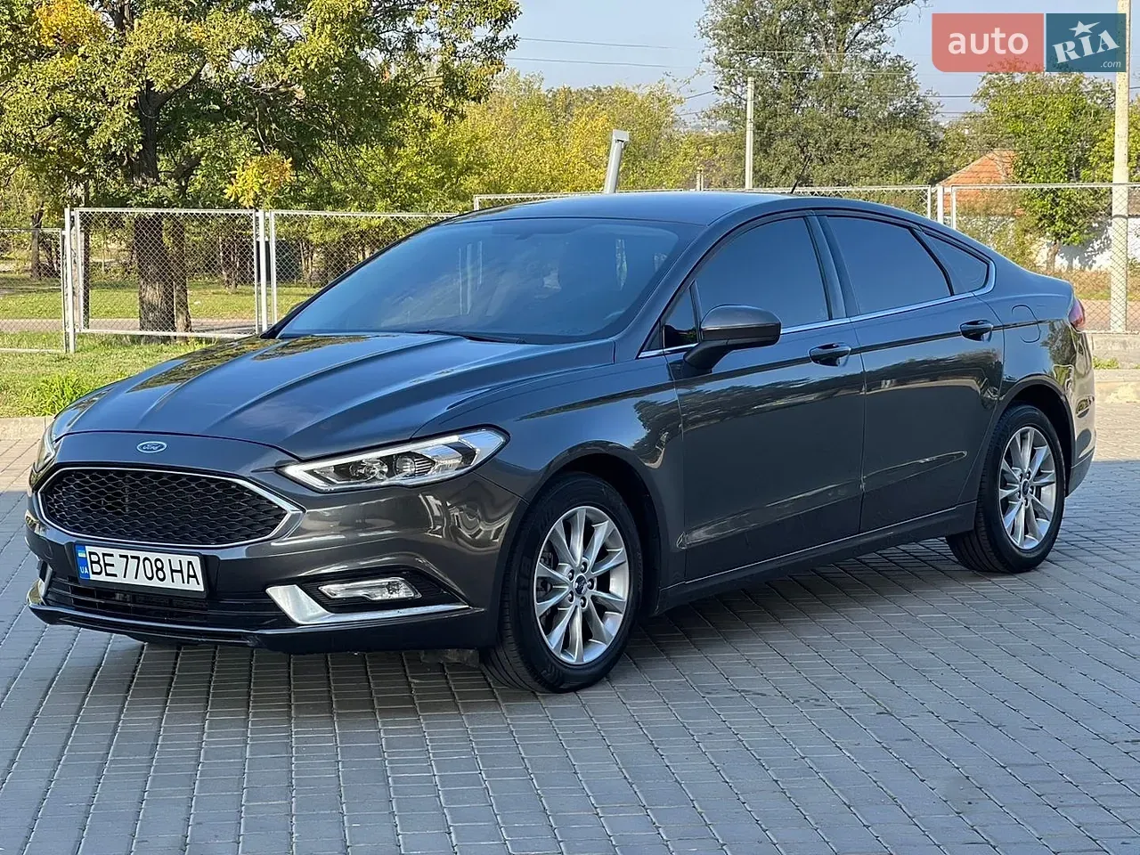 Ford Fusion 2017 photo 2