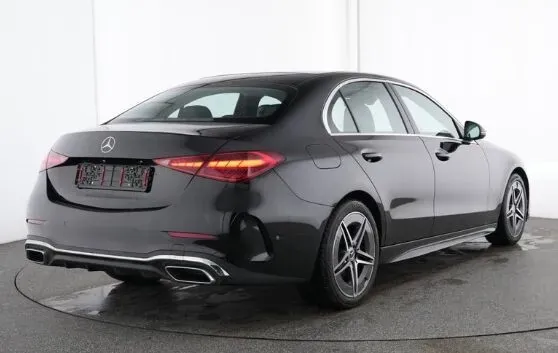 Mercedes-Benz C-Class 2025 photo 3