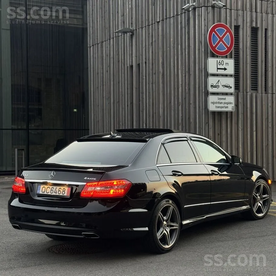 Mercedes-Benz E550 2011 photo 3